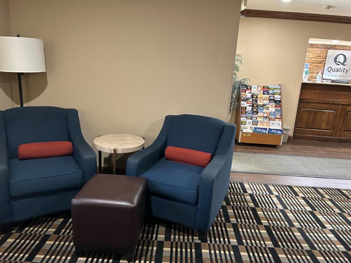 Quality Inn & Suites Bradford Eksteriør bilde