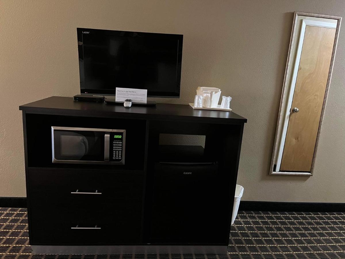 Quality Inn & Suites Bradford Eksteriør bilde