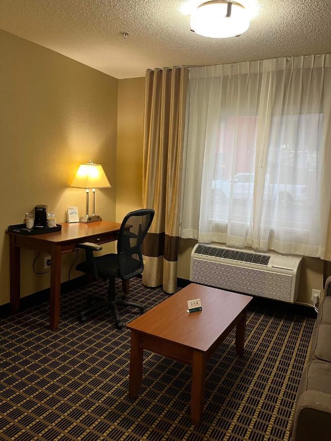 Quality Inn & Suites Bradford Eksteriør bilde