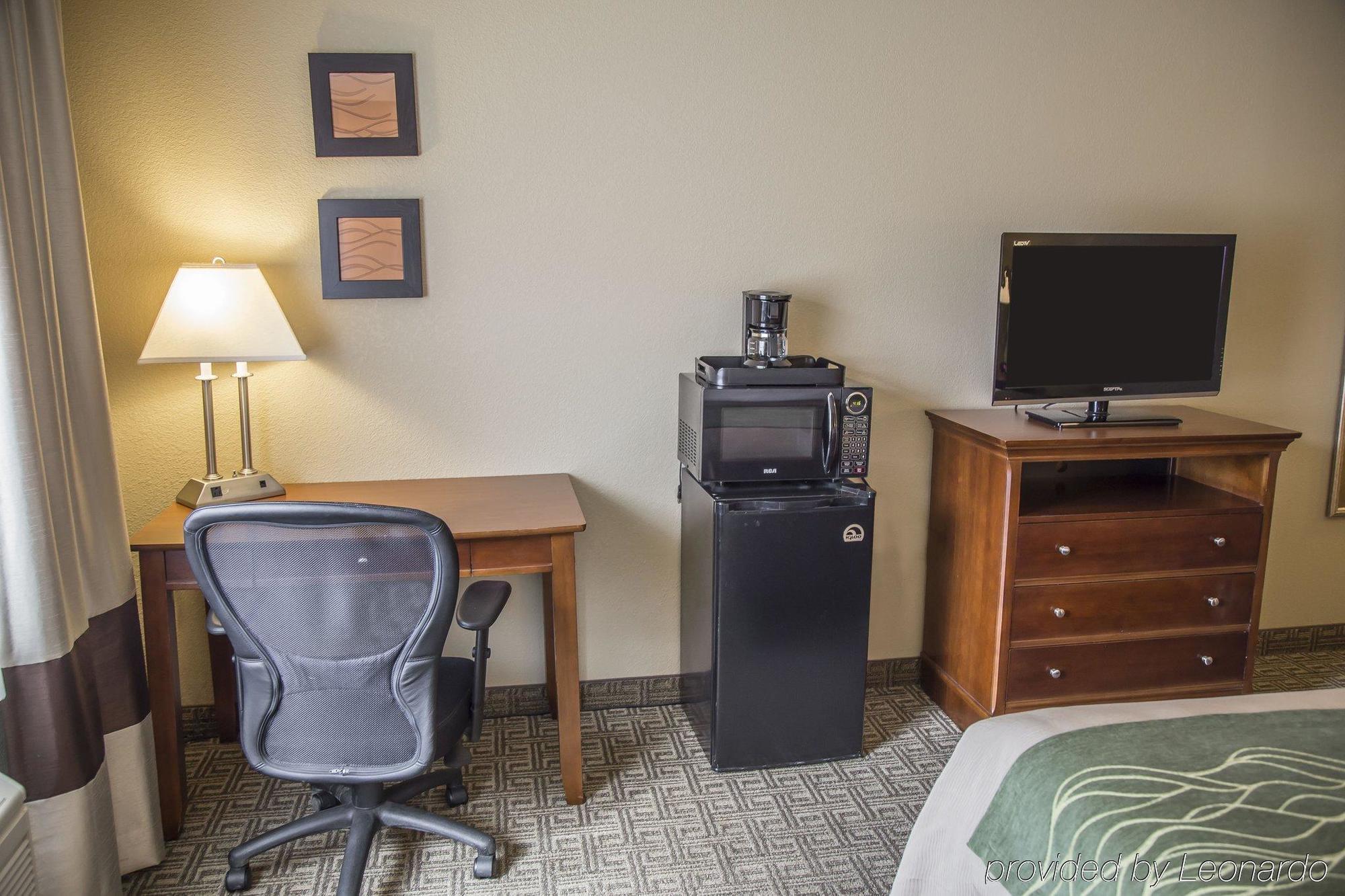Quality Inn & Suites Bradford Eksteriør bilde